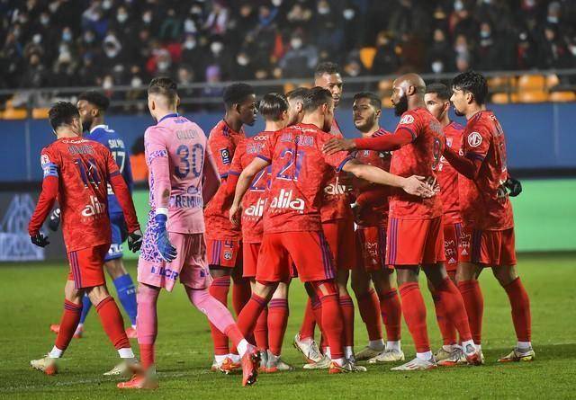 包含从本菲卡围绕法国杯状态回暖到萨拉赫连续七场比赛得分超过夺冠，赛前罗马门线救险——欧冠节点到来的词条